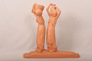 ART DECO TERRAKOTTA-SKULPTUREN, FRAUEN MIT AMPHORE, AMEDEO GENNARELLI, ITALIENISCHER BILDHAUER. (STTE98)